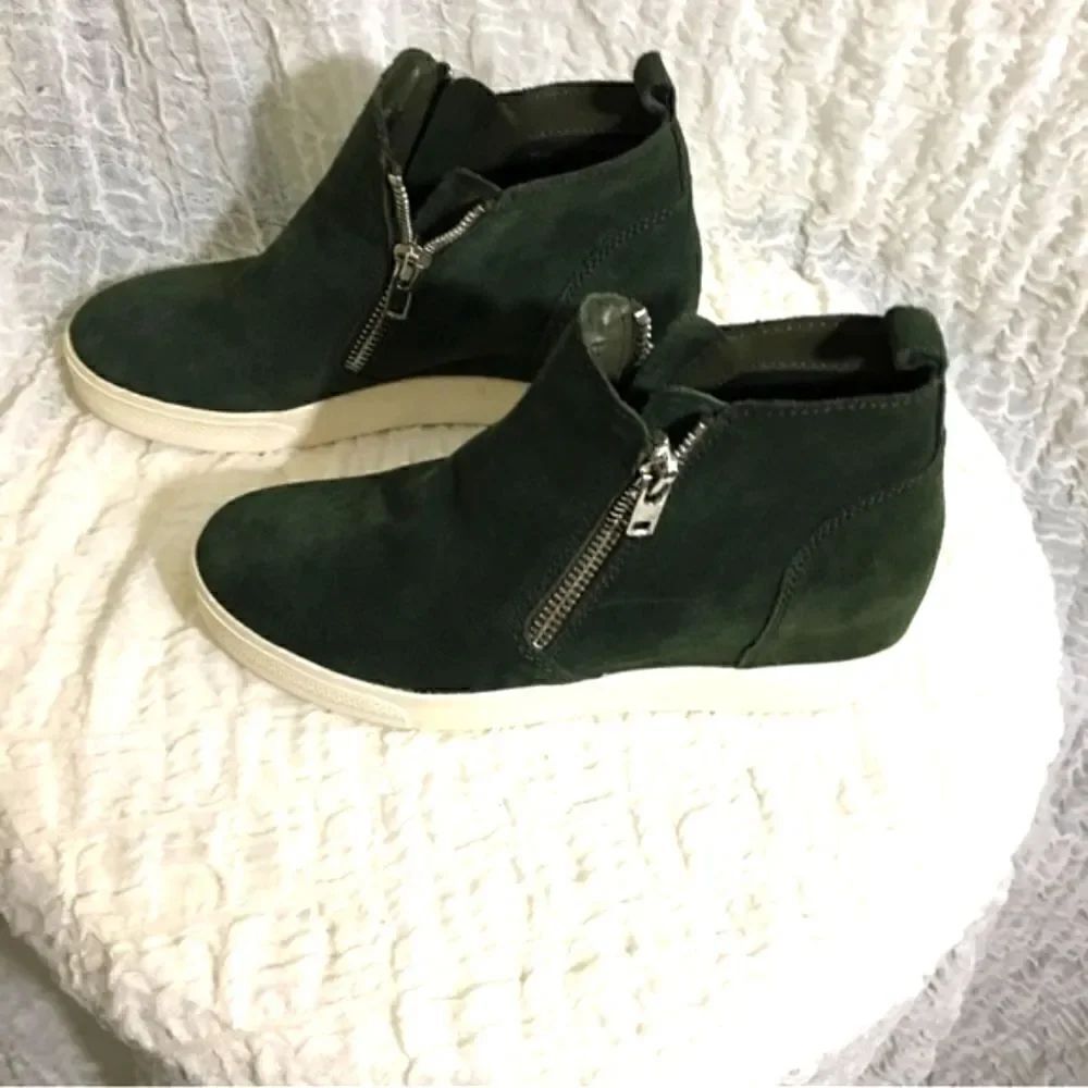 Steve Madden Green Wedgie Bootie Size 10M